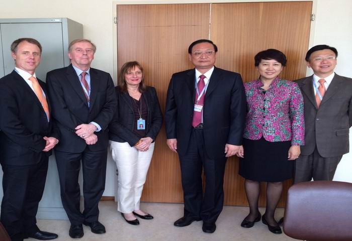 调整大小 1-4.jpg